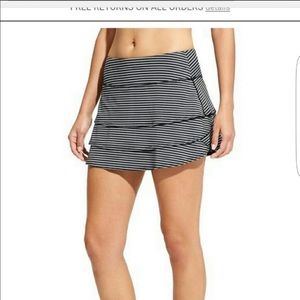 Athleta striped black/grey swagger skort small